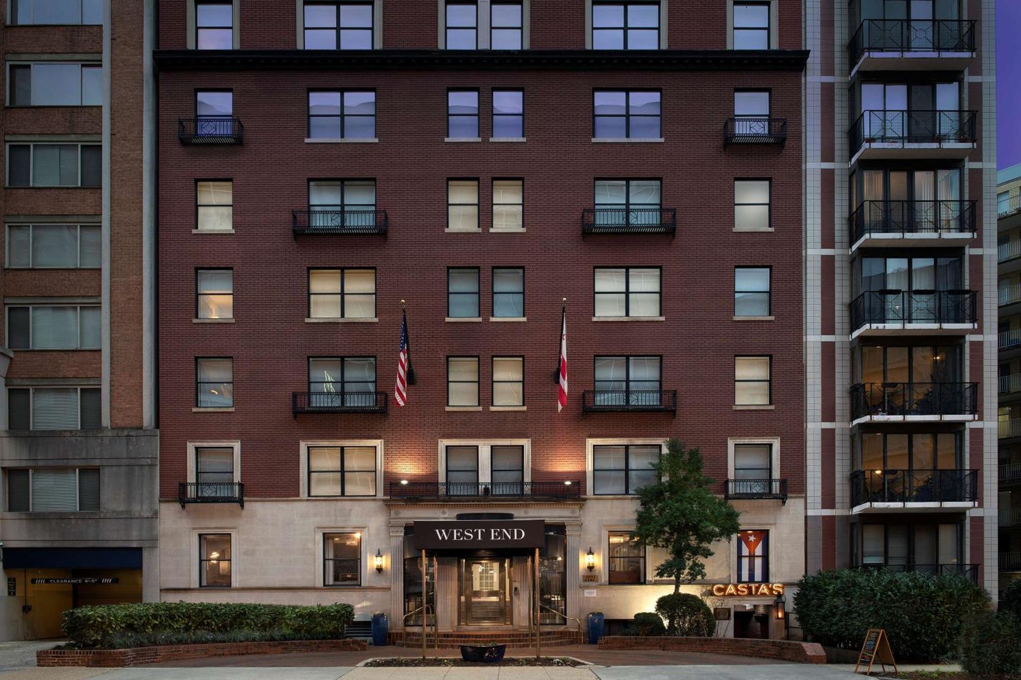 West End Dc, Tapestry Collection By Hilton