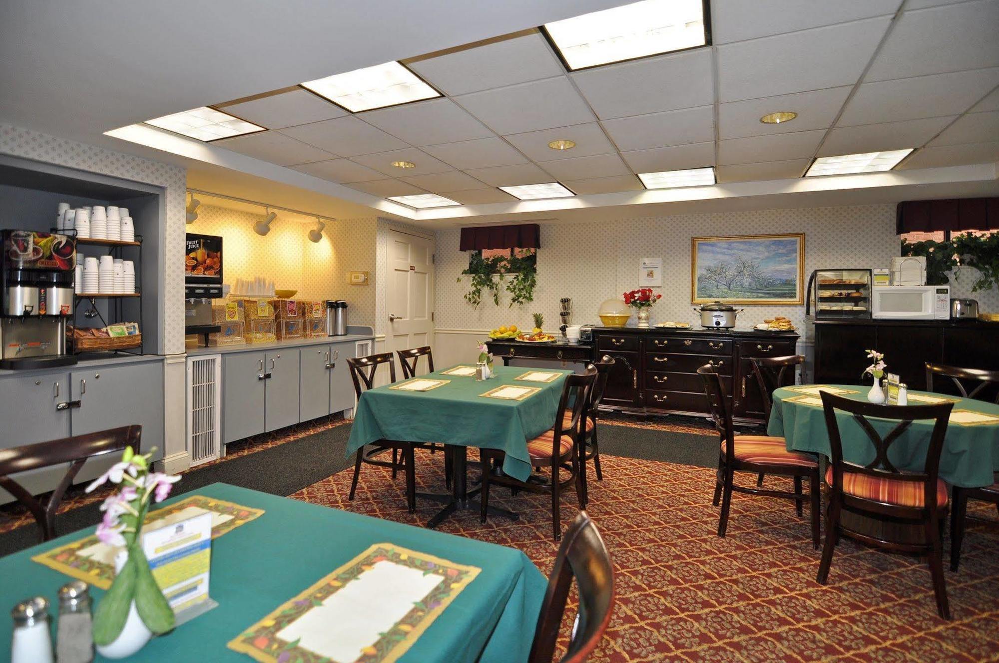 West End Dc, Tapestry Collection By Hilton 4* Washington