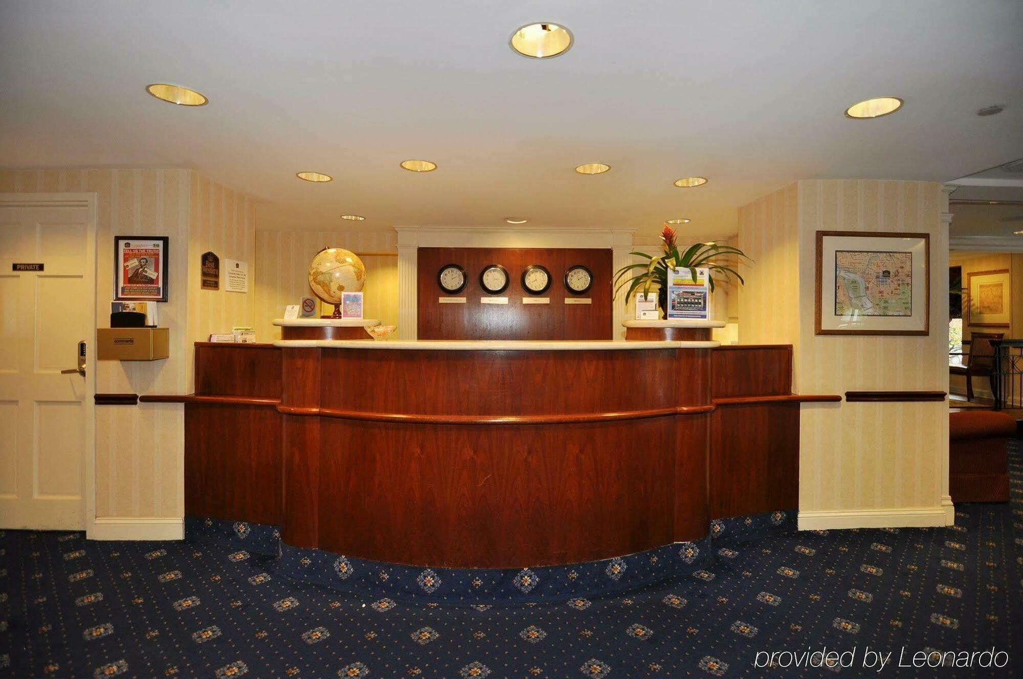 West End Dc, Tapestry Collection By Hilton