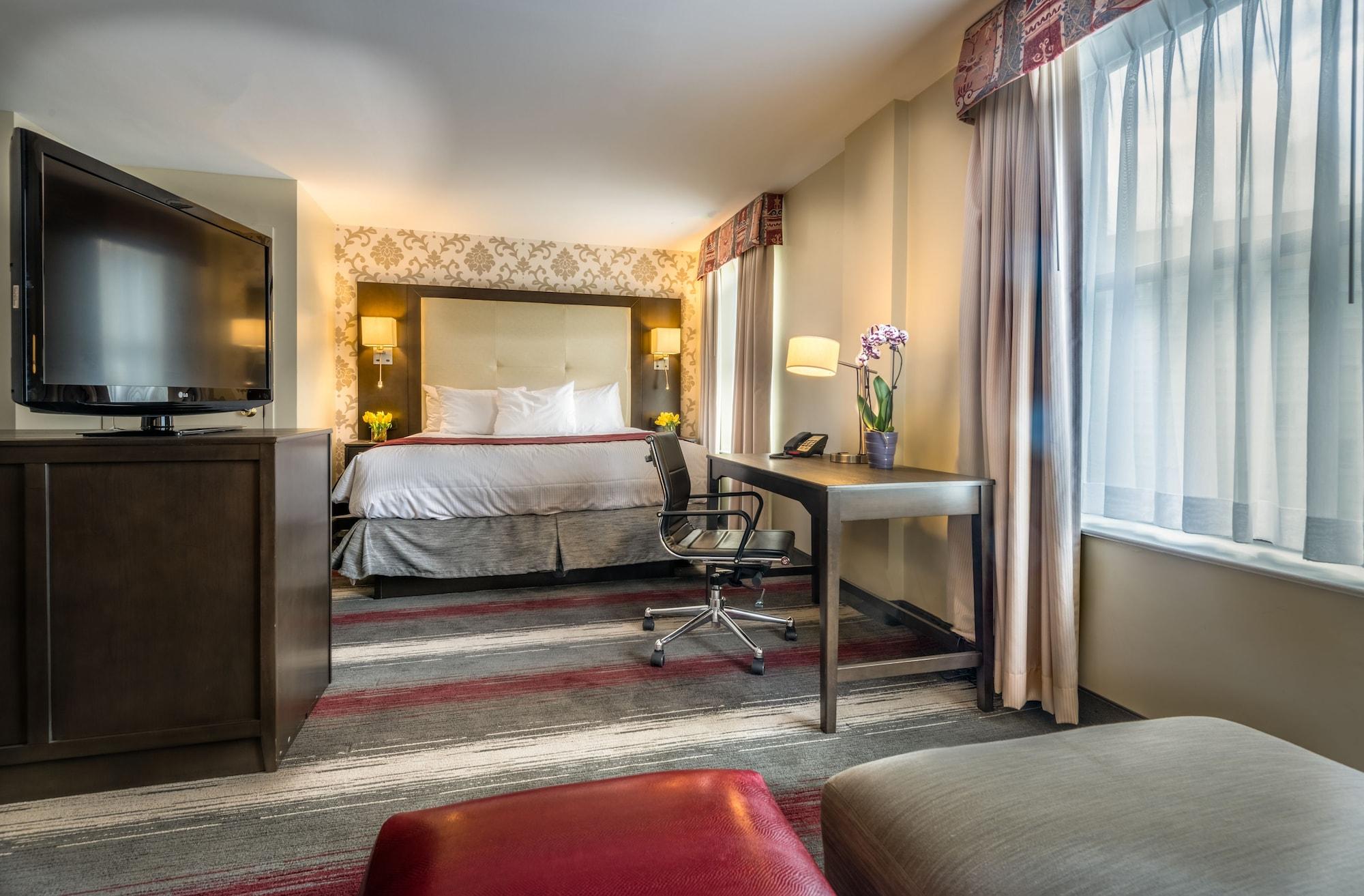 West End Dc, Tapestry Collection By Hilton Washington