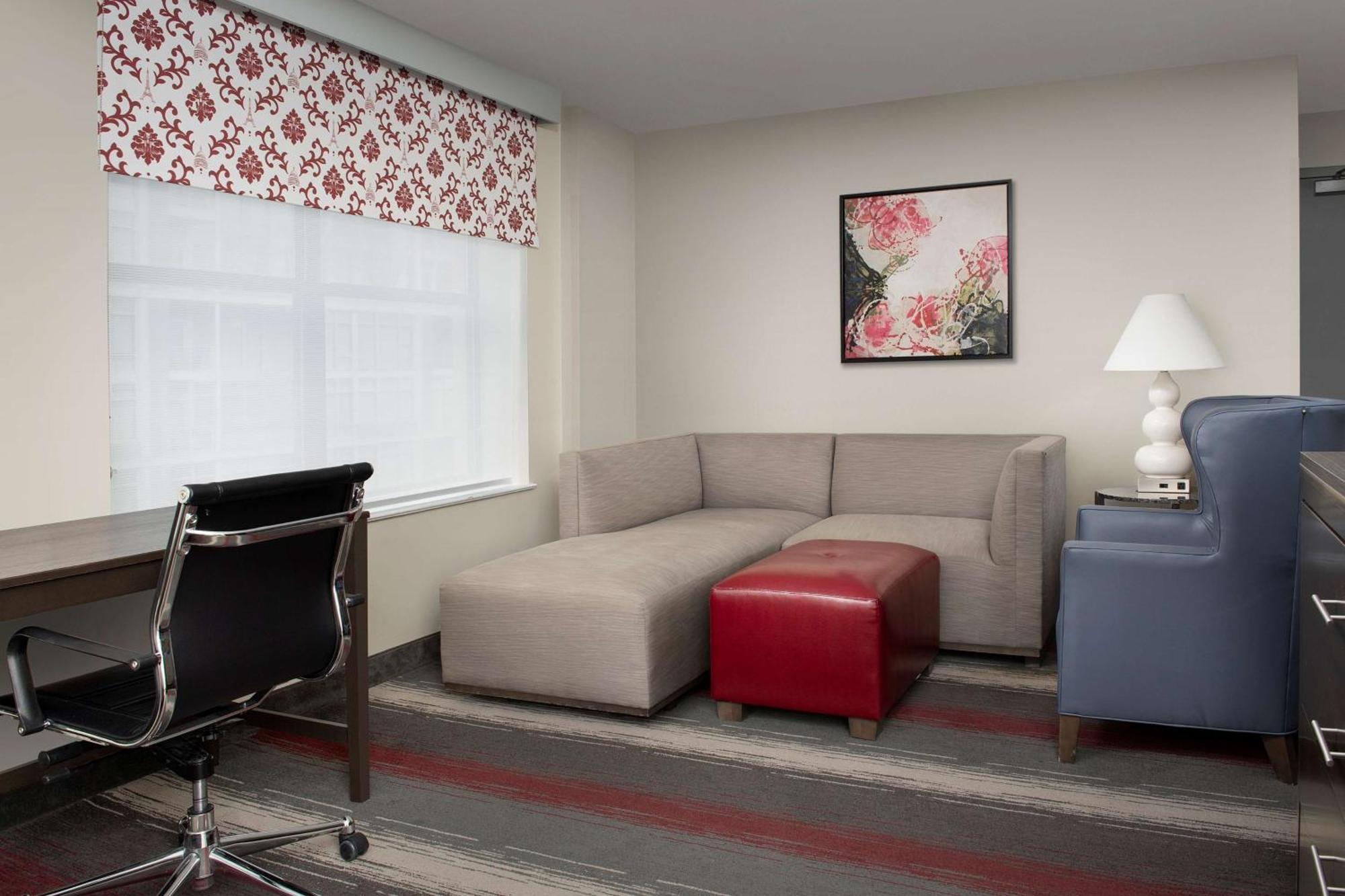 West End Dc, Tapestry Collection By Hilton